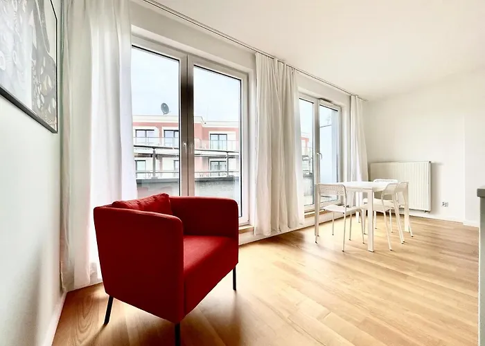 Elegant Apart-800M Main Square-Parking And Lift