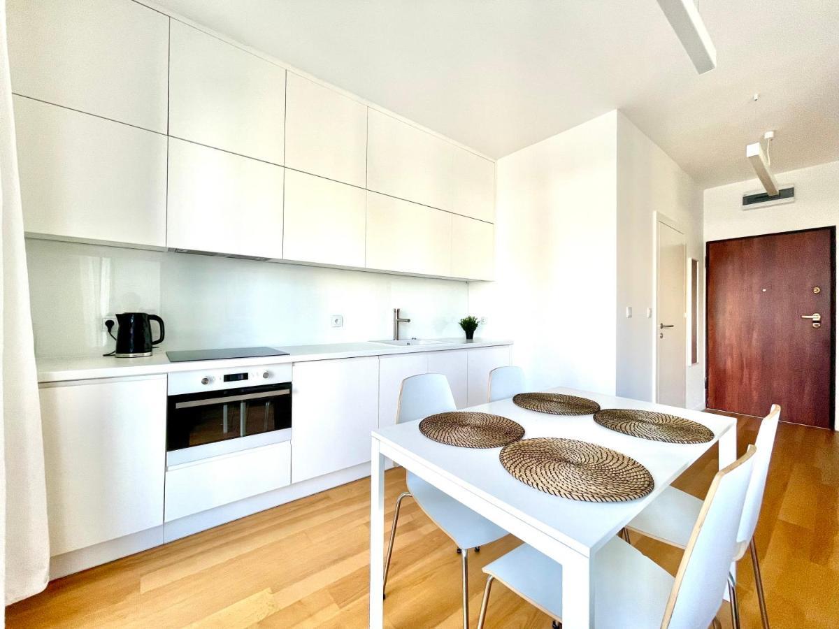 Elegant Apart-800m Main Square-parking And Lift *